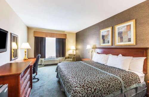 Hackettstown Hotel | Days Inn by Wyndham Budd Lake
