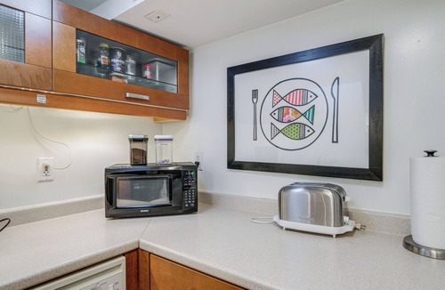 Bloomingdale Apartment | DC Apartment: 2 Mi to National Mall!