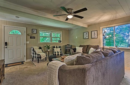 East Stroudsburg House | Deck and Gas Grill Modern East Stroudsburg Home!