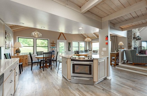 Paradise Point House | Deep Creek Hideaway w/Pool Table & Fire Pit