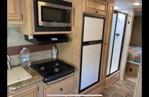 North Newport News House | Delightful 1 Bedroom RV Near Ft. Eustis