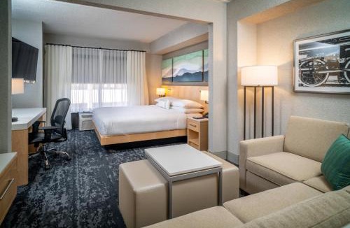 Huntington Hotel | Delta Hotels by Marriott Huntington Downtown