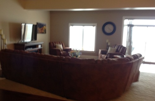 Geneva-on-the-Lake Condo | DELUXE LAKEFRONT PENTHOUSE