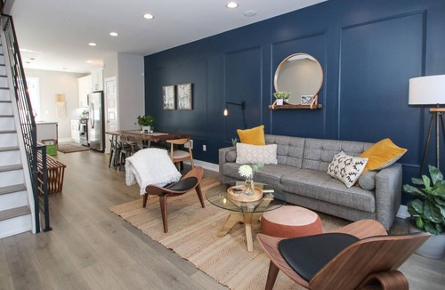 South Philadelphia House | Designer Home with Roof deck!4B/3B, Sleeps 6!