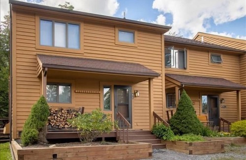 Davis Condo | DF41-End Unit! Pets ok! Pool!