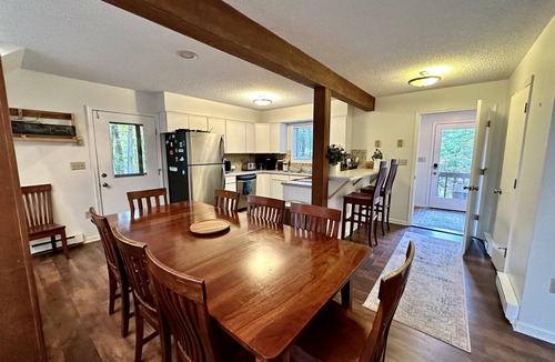 Chestnut Springs Cabin | Dog Friendly - Backs to Golf - Spacious Deck