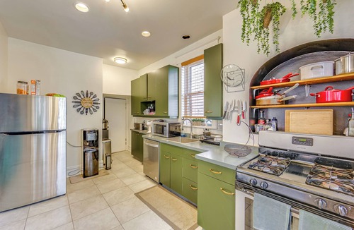 Mount Washington Cottage | Dog-friendly Pittsburgh Home, 3 Mi to Downtown!