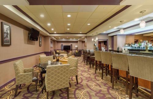 Downtown Wilmington Hotel | DoubleTree by Hilton Downtown Wilmington - Legal District