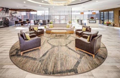 Huntington Hotel | DoubleTree by Hilton Huntington, WV
