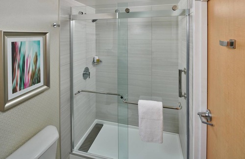 Irvine Hotel | DoubleTree by Hilton Irvine - Spectrum