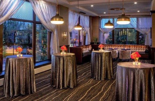 Downtown Hotel | Doubletree By Hilton Youngstown Downtown