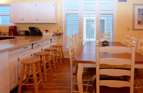 Dewey Beach House | Downtown Dewey Beach OCEAN BLOCK Sleeps 10