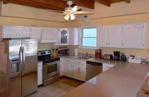 Dewey Beach House | Downtown Dewey Beach OCEAN BLOCK Sleeps 10