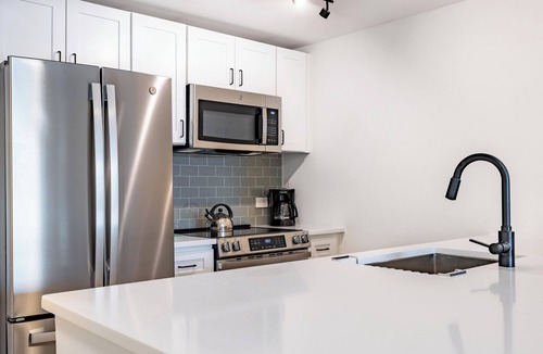 Downtown Jersey City Apartment | Downtown Jersey City 1 Bedroom, Minutes to Midtown