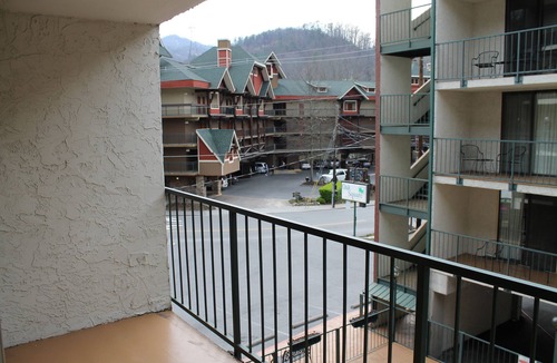 Gatlinburg Condo | Downtown, nice furnishings, clean and cozy w/fireplace, indoor & outdoor pools.