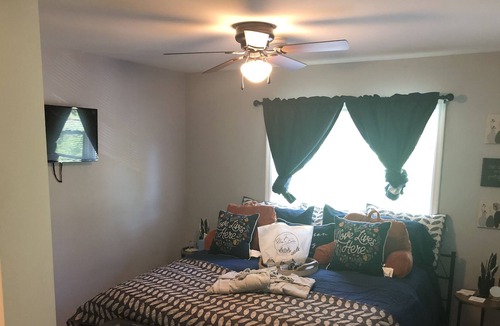 Peekskill House | Downtown Unique GuestSuite 3bedrooms Allergy-friendly 100% organic products