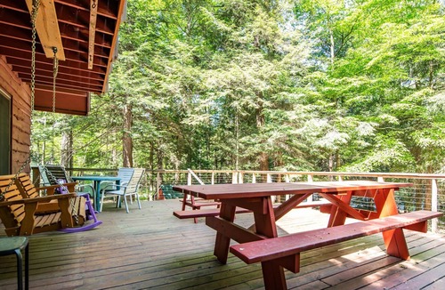 Laporte Cottage | Dual deck overlooking the lake at "Serenity" cottage in Lake Mokoma