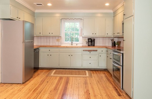 New Providence House | Dutch Country Acres | 4 Bed, 3.5 Bath
