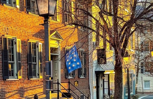Old Town Alexandria House | Duvall House - George Washington ate here! In the heart of Old Town Alexandria.