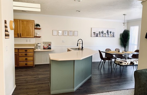 Eagle House | Eagle’s Treasure ~ Games, Comfort, & Great Location for the perfect stay!