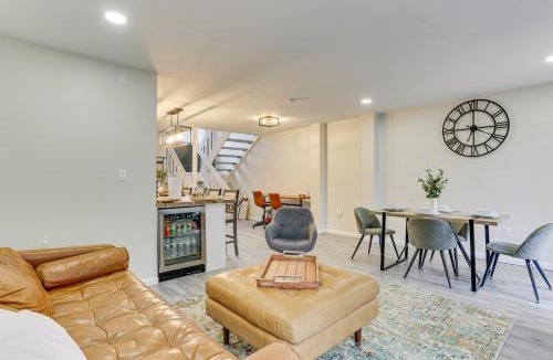 East Stroudsburg House | East Stroudsburg Townhouse Less Than 1 Mi to Ski Area!