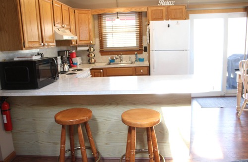 Lackawaxen House | Easy walk to the ski slopes and the shop.