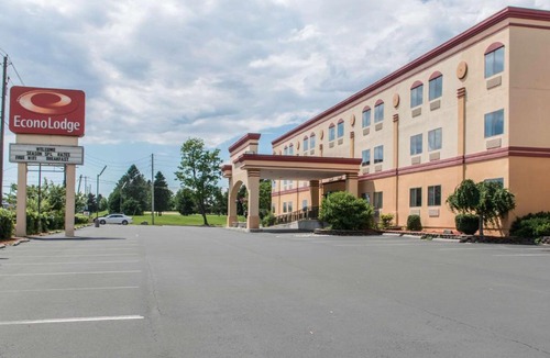 Carlisle Cabin | Econo Lodge Carlisle Central