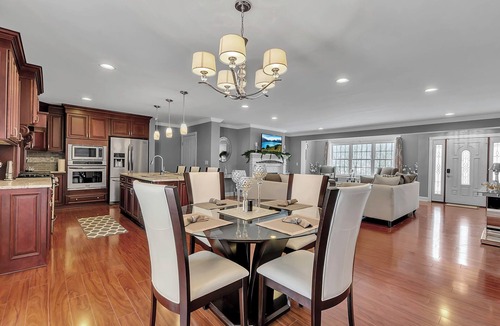 Salamanca Ski Chalet | Ellicottville Chalet 5 Mi to Village