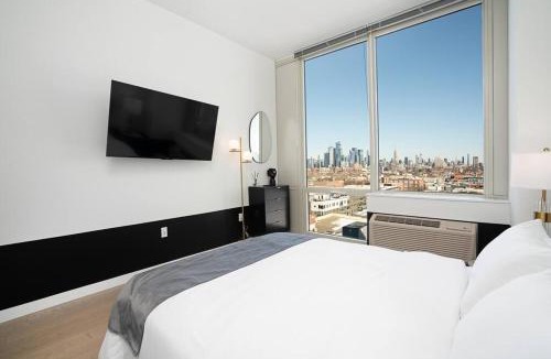 Hoboken Apartment | Empire State View - Luxury Apt - Shuttle to NYC