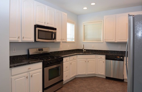 Rehoboth Beach Condo | End Top Unit 3BR Condo w/Elevator Sleeps 6 Quick Bike to Downtown