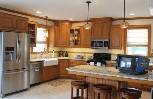 Mount Joy House | Enjoy a soak in the hot tub and a bonfire after exploring Lancaster County!