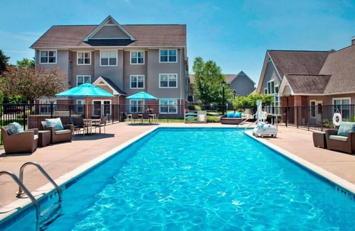 Bethlehem Resort | Enjoy SteelStacks & Sands Casino from a Cozy Suite w/Complimentary Breakfast!
