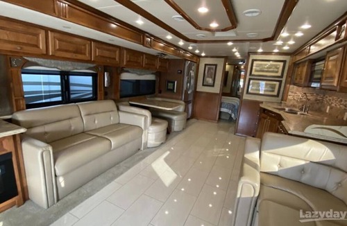 Bunnell House | Enjoy your stay in luxury at Grange for PSU Tailgate, or our lot Bellefonte