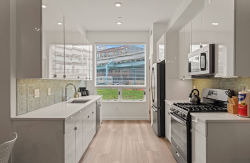 Kensington Apartment | Enjoyable 2-bedroom apartment with AC in vibrant Philadelphia