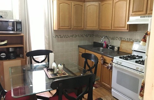 West New York House | Enjoy🎉Apt/patio, ready4all kind the whether🎎