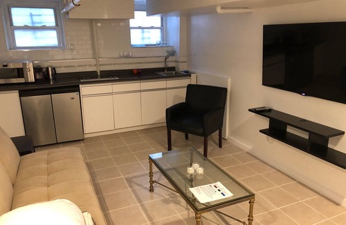West Bronx House | 🏠❤️ Entire Cozy Studio in a Private House ❤️ 🗽
