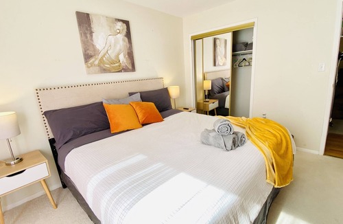 Aspen Hill Condo | Entire place with parking wifi laundry