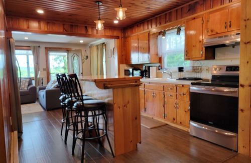 Lake Hopatcong House | Entire Private Lakefront Cottage Home on Lake Hopatcong + Kayaks and Pedalboat