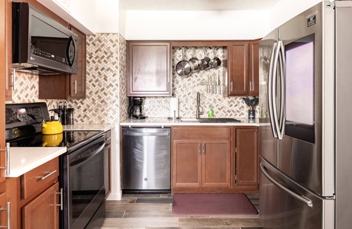 Fairview Park Apartment | Entire Two-Bedroom Full Bath Full Kitchen Apt with parking @ Georgetown Villas!