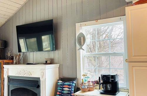 Tunkhannock Cottage | Escape to Belhana, Recreational Riverfront Cottage - SPA and Outdoor Living