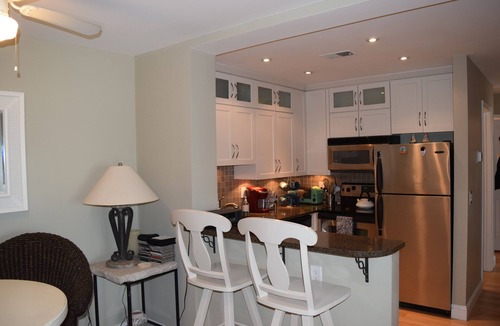Port Clinton Condo | >Exceptional Updated Condo wi Waterfront Views All Rooms-Walk to Town, Ferry<