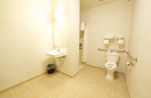 Upper Marlboro Hotel | Executive Inn And Suites