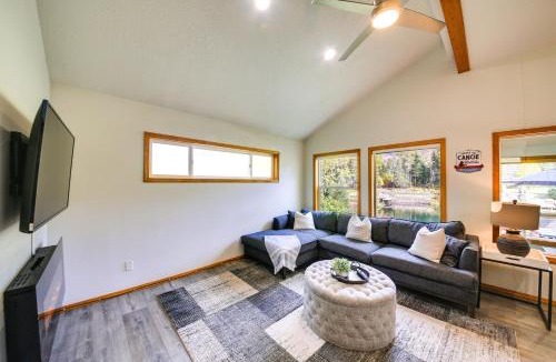 Sagle House | Expansive Waterfront Escape with Kayaks and SUPs!
