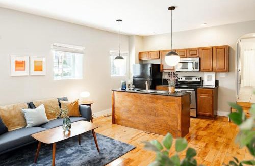 Pendleton House | Explore OTR from a Parkside Condo - Walk to ALL