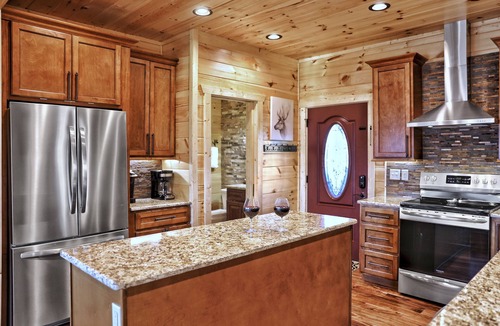 Chalet Village North Cabin | EXTRAORDINARY Luxury View Cabin! Game Room! Theater! Porch w/Fireplace! Hot tub