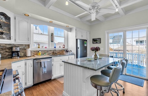 Point Pleasant Beach House | Fabulous Historic Seashore Victorian Saltwater Pool closes End of September
