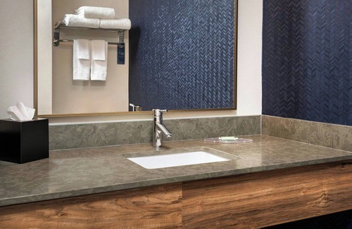 Avenel Hotel | Fairfield Inn & Suites by Marriott Woodbridge