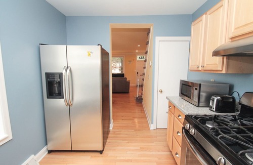 Fairmount House | Fairmount Convenient + Spacious 4Bed/2Bath - Sleeps 9