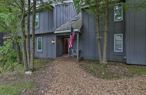 White Haven House | Fall Foliage Awaits! Cozy Lake Harmony Escape