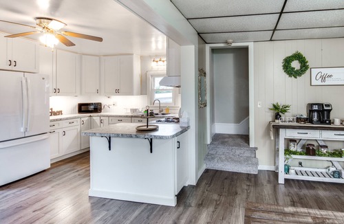 Altoona House | Family-Friendly Altoona Abode w/Spacious Patio!